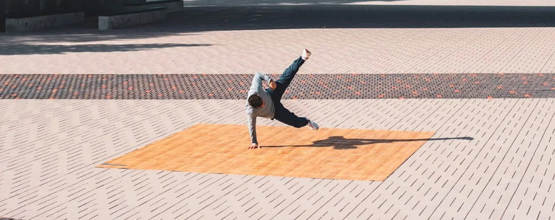 Breakdancing at the Olympics : a mixed reception in the community