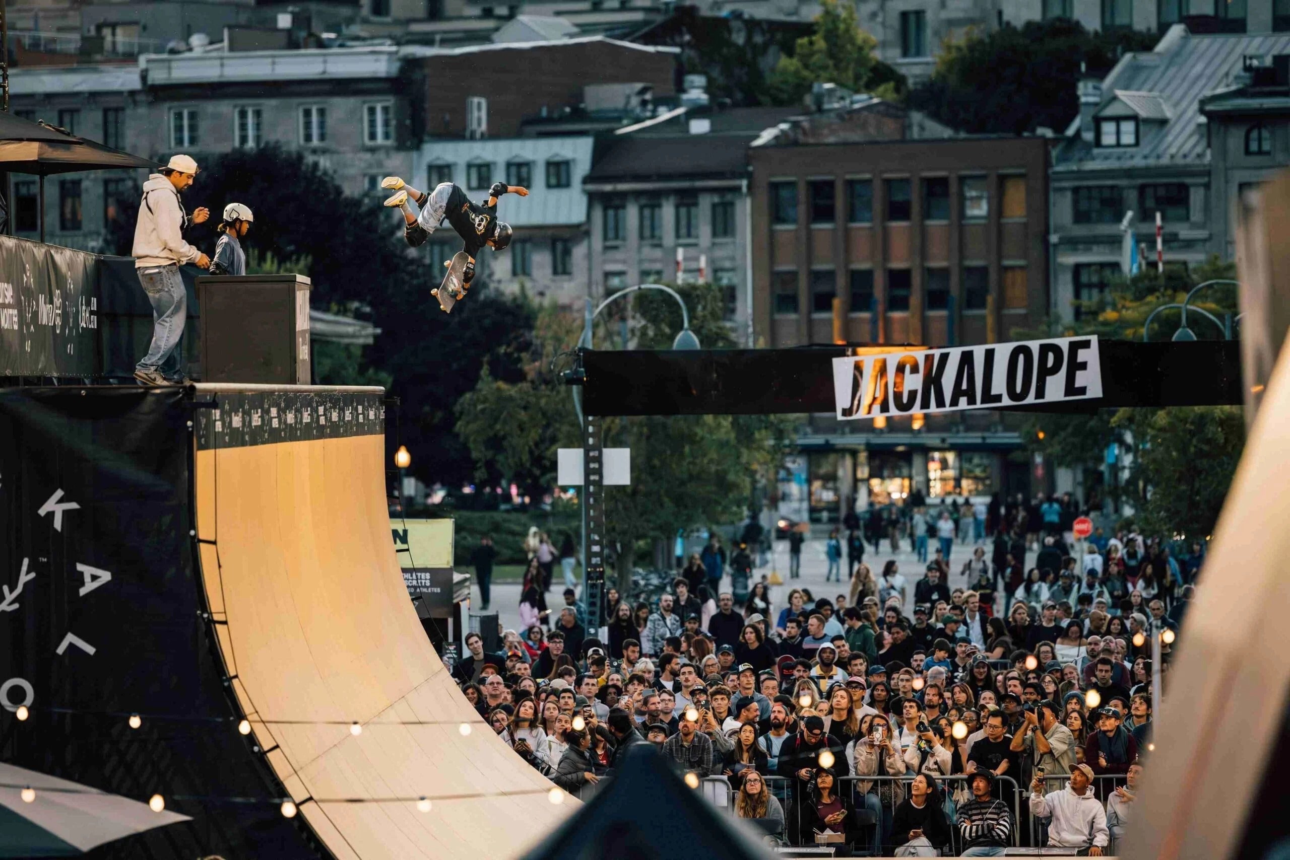 Vert on Fire – JACKALOPE Montréal 2025