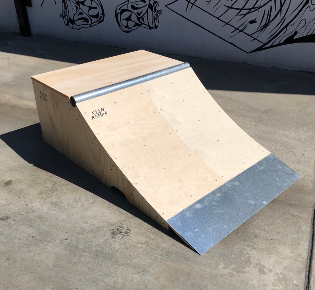 18" x 3' Quarter Pipe