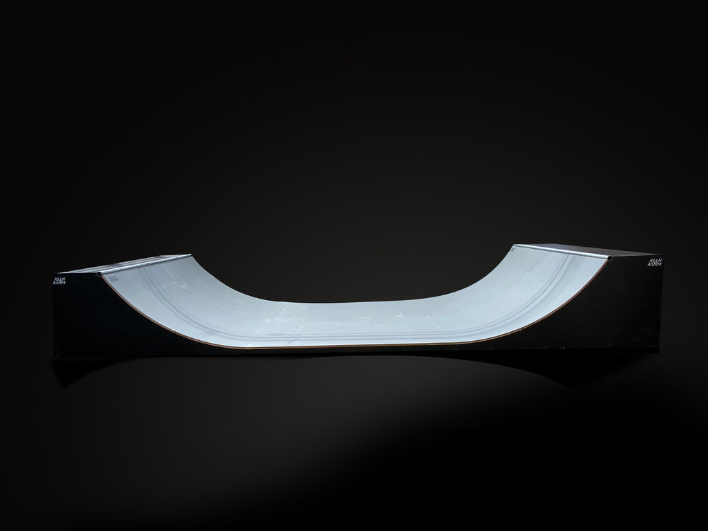 3.5' x 8' Mini Half Pipe