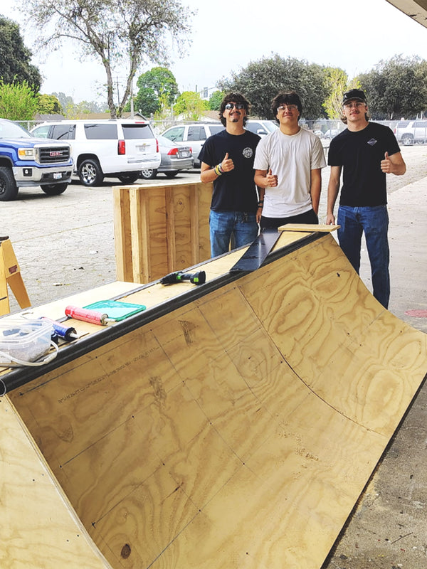FREE STREET COURSE x POWELL-PERALTA