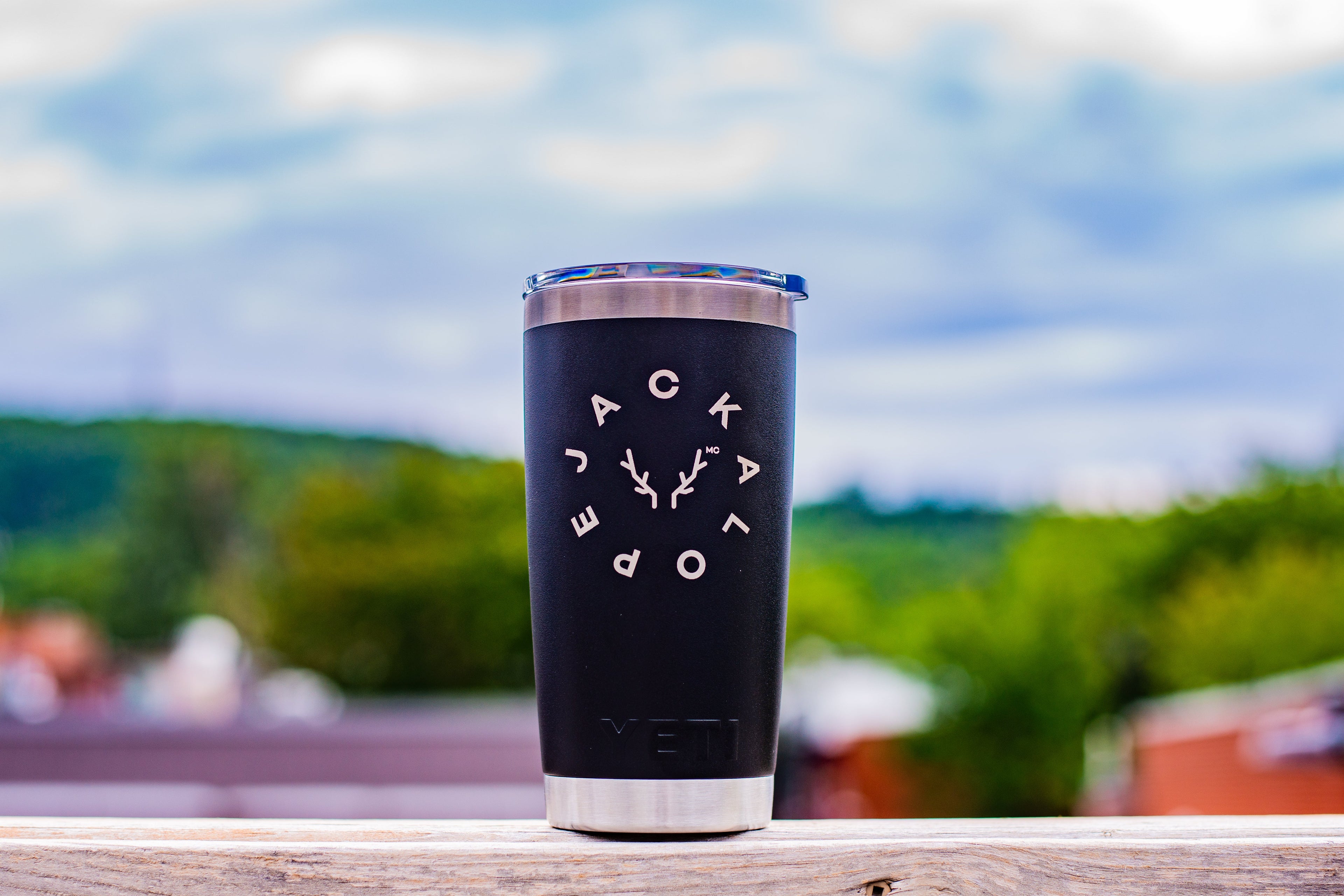 YETI RAMBLER X JACKALOPE