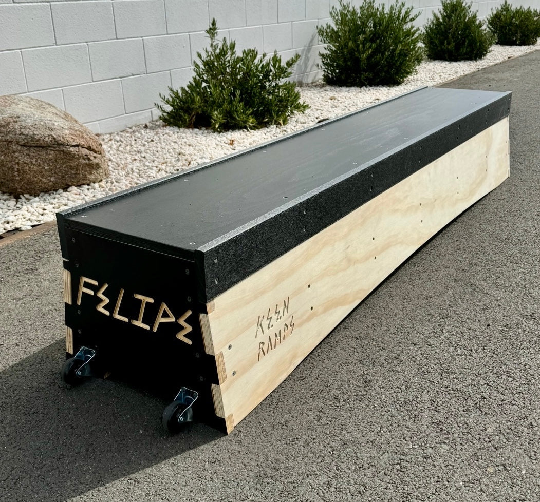 Felipe Gustavo Signature Ledge